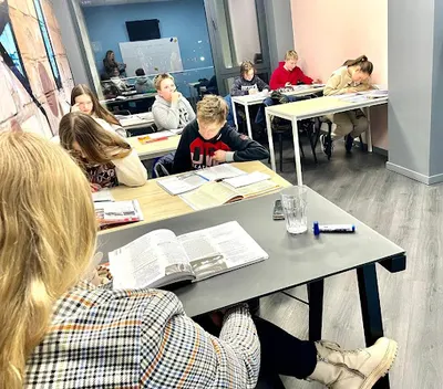 RED BUS School Szkoła Języków Obcych